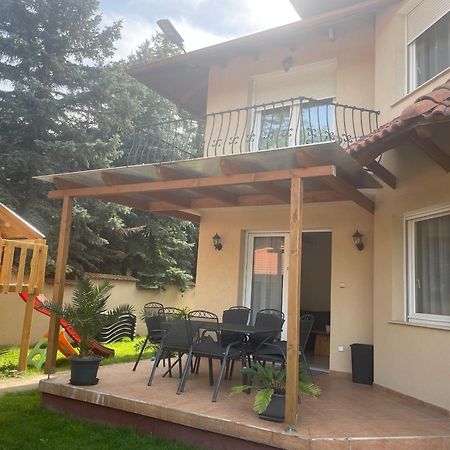 Happy Sun Medences Apartman Сиофок Екстериор снимка