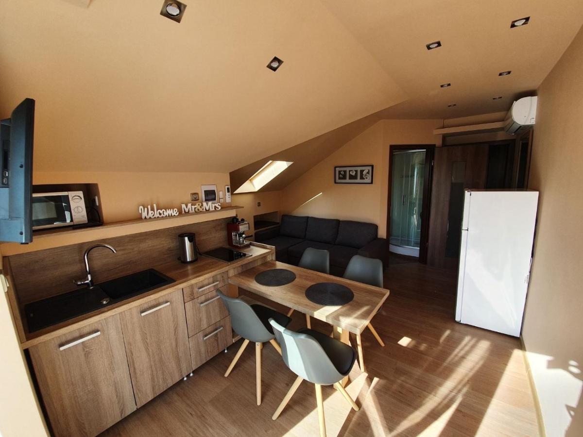 Happy Sun Medences Apartman Сиофок Екстериор снимка