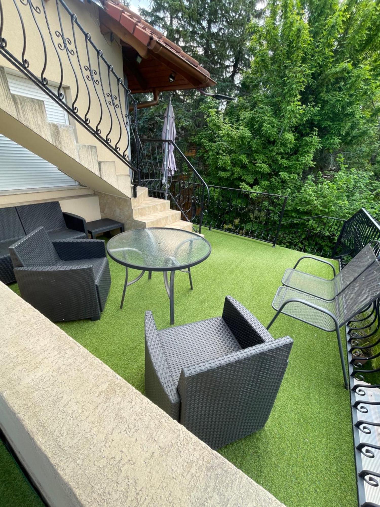 Happy Sun Medences Apartman Сиофок Екстериор снимка