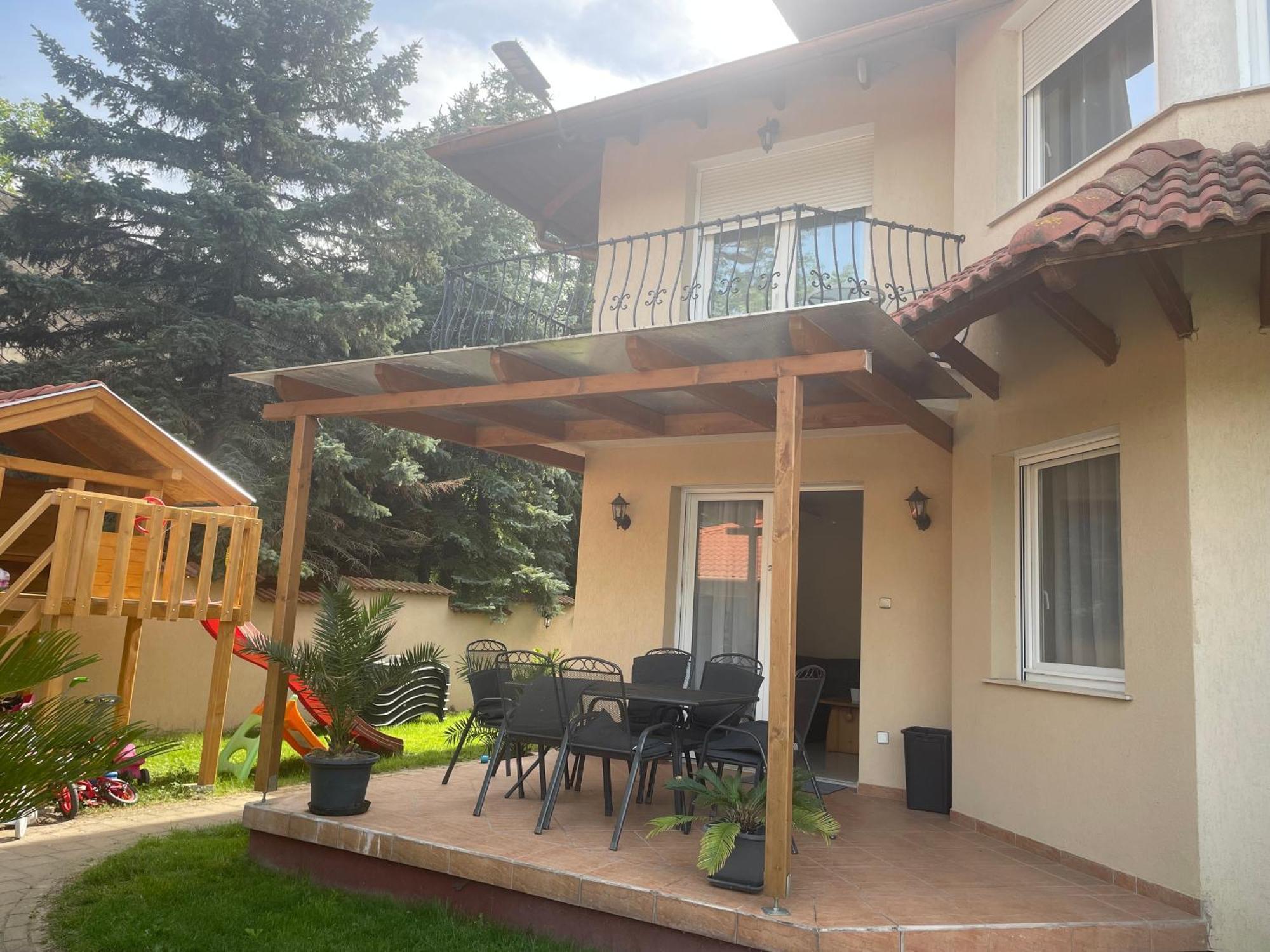 Happy Sun Medences Apartman Сиофок Екстериор снимка