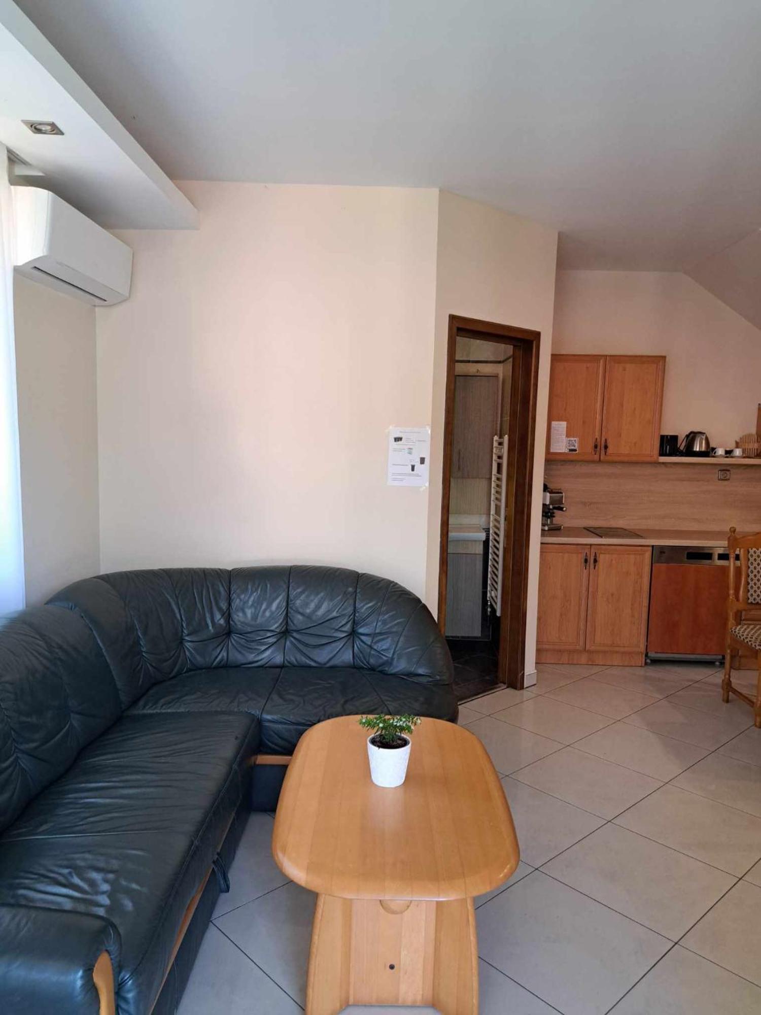 Happy Sun Medences Apartman Сиофок Екстериор снимка