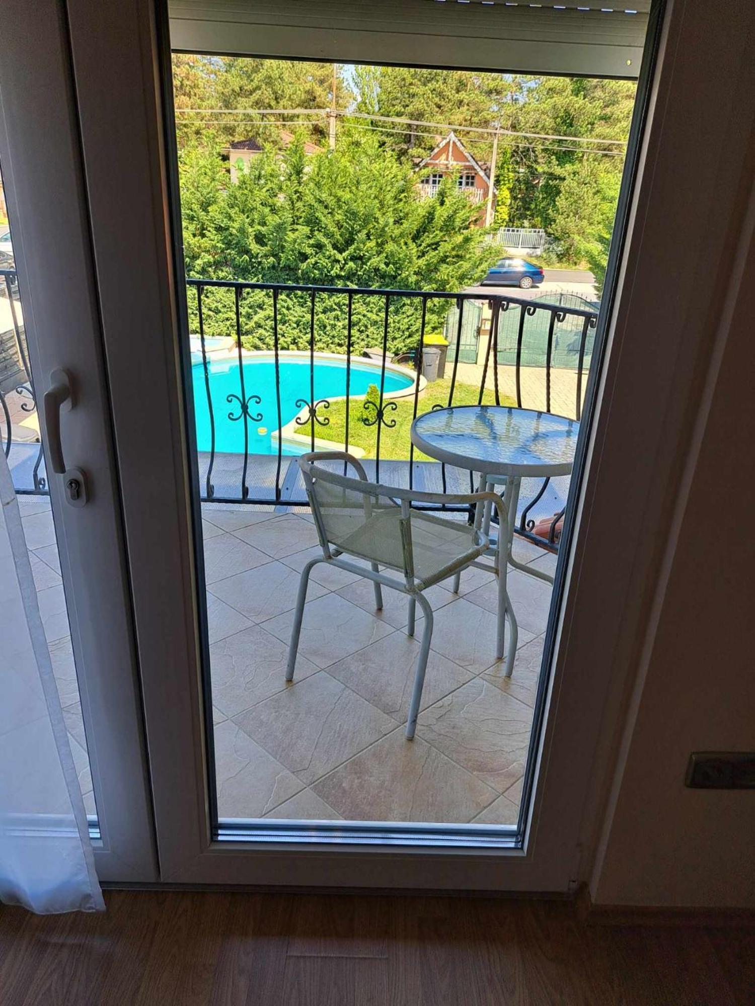 Happy Sun Medences Apartman Сиофок Екстериор снимка