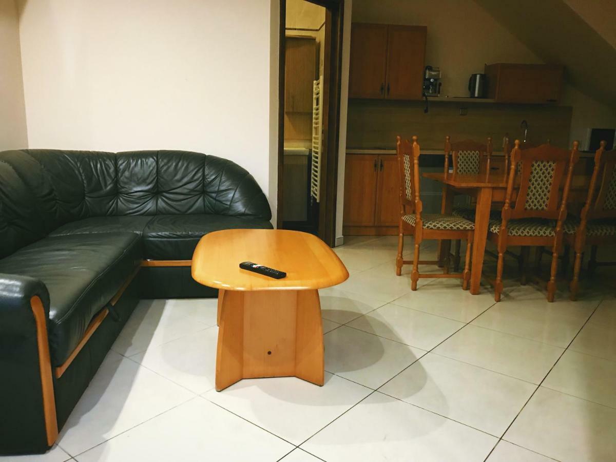 Happy Sun Medences Apartman Сиофок Екстериор снимка